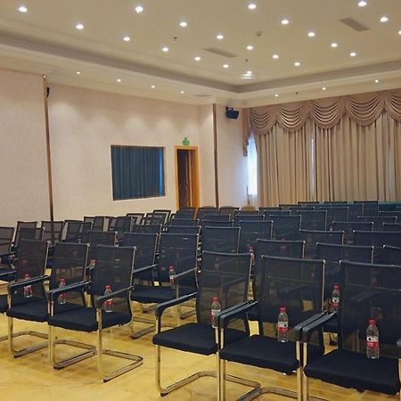 Vienna Hotel Nanxiong Extérieur photo