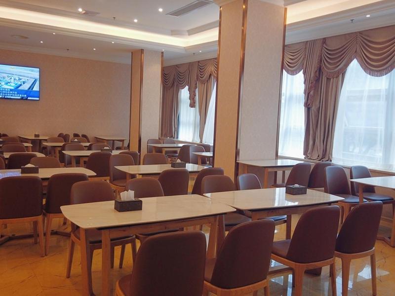 Vienna Hotel Nanxiong Extérieur photo