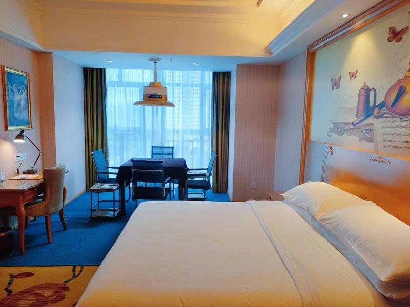 Vienna Hotel Nanxiong Extérieur photo